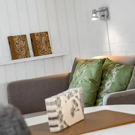 Hyggelig, Renoveret I Stueplan Med Internet Og Udsigt Til Limfjorden Sj573 Apartamento